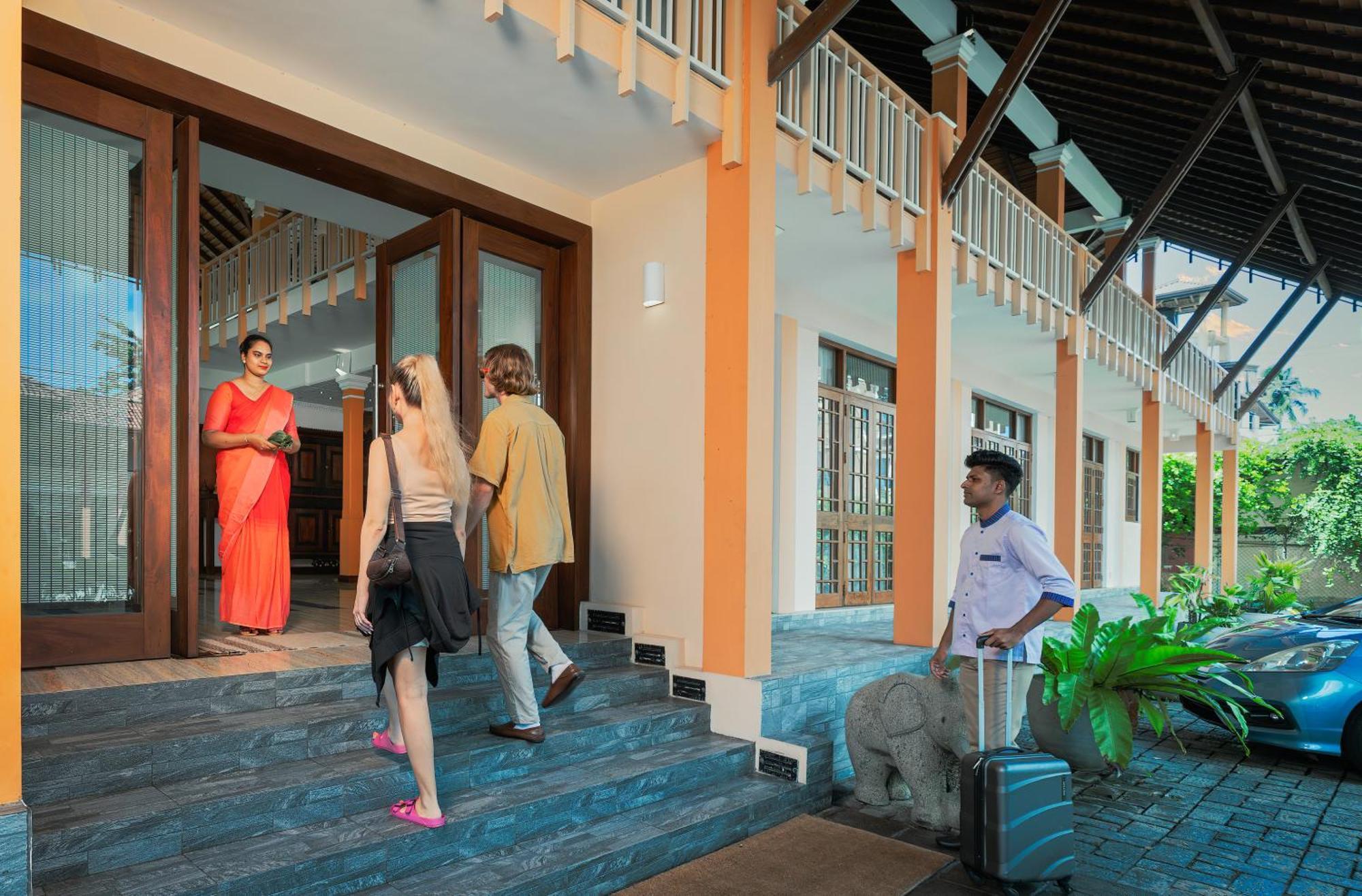 Aida Hotel - Bentota Esterno foto